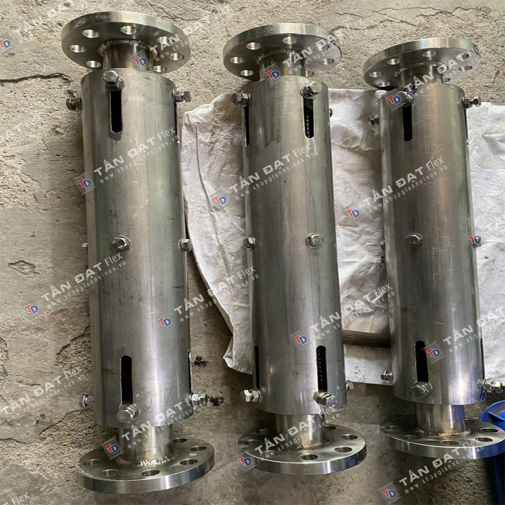 Khớp nối bù trừ áo