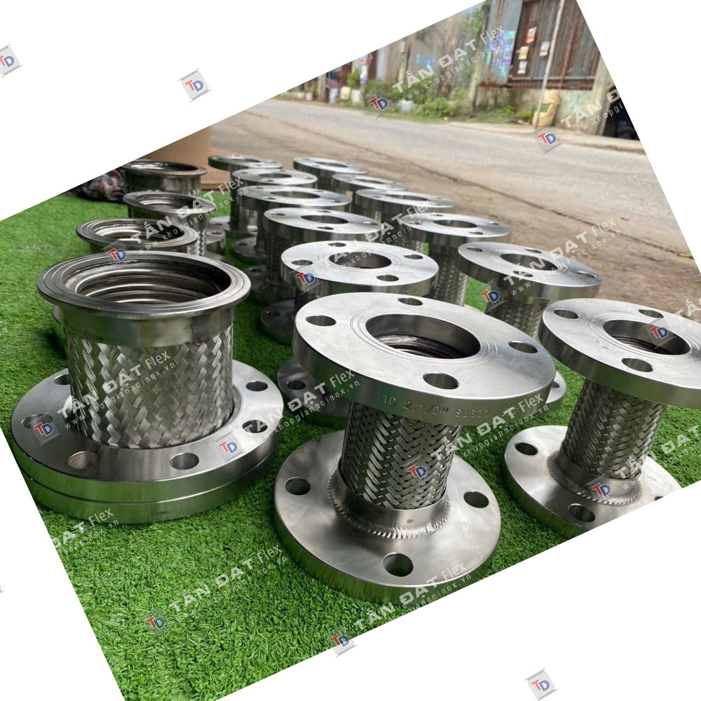 khớp nối mềm inox 